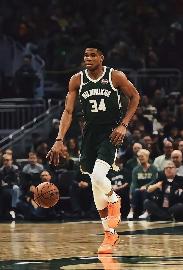 字母哥怒斥雄鹿摆烂遭调查 球队拒其复出引争议