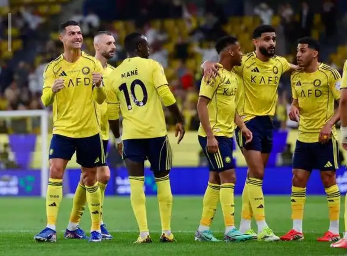 沙特豪门对决日本劲旅 金元足球与团队战术巅峰